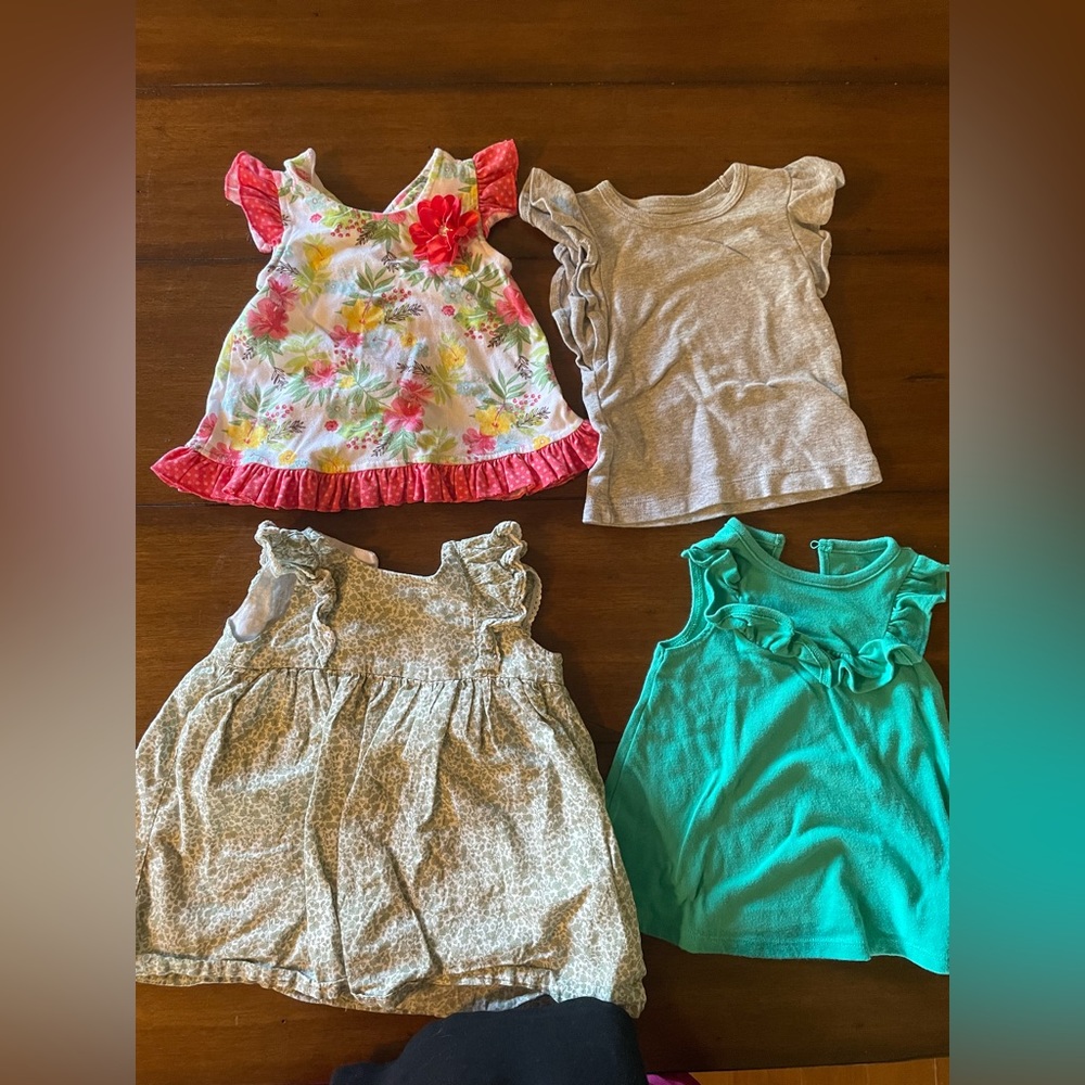 Lot of 4 tops